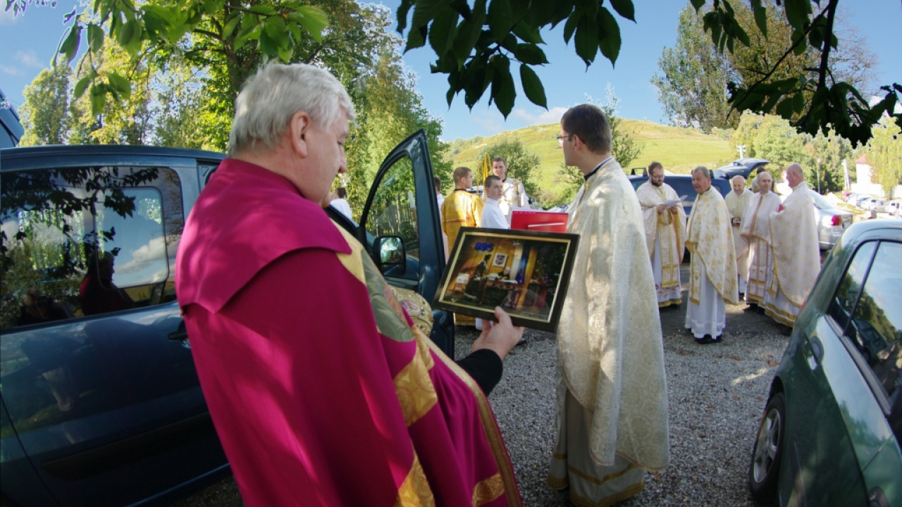 Posviacka obnoveného gréckokatolíckeho chrámu, oltára a ikonosta 